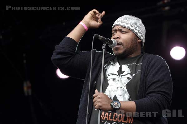 TUMI AND THE VOLUME - 2010-06-21 - VINCENNES - Chateau de Vincennes - 